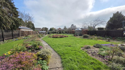 Property on High Street, CV47 8JZ