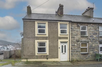 Property on Cefnfaes Street, LL57 3BW
