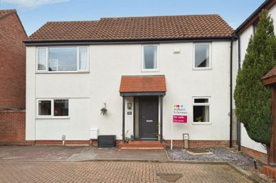 Property on Waltham Court, HU17 9JF