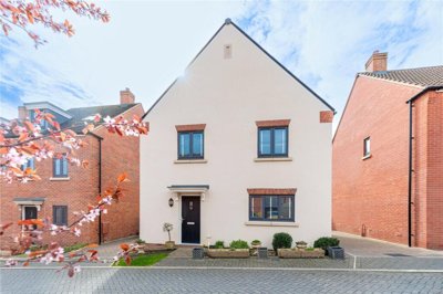 Property on Strawberry Fields, SN10 4BB