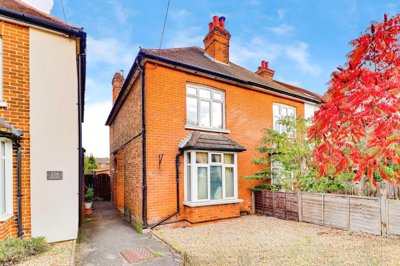 Property on Worplesdon Road, GU2 9UY