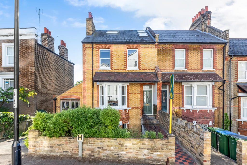 Terraced House