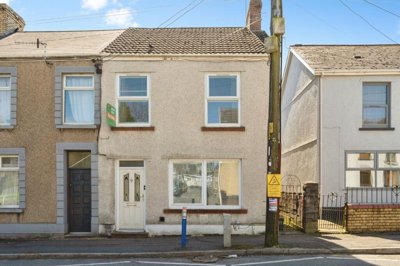 Property on Loughor Road, SA4 6AZ
