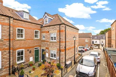 Property on Stammergate Court, HG4 1NB
