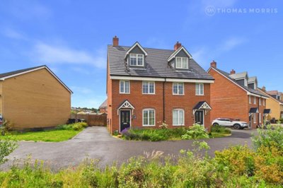 Property on Lily Edge, SG18 8YR