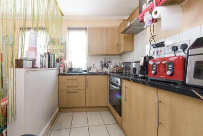 Property on The Broadway, NW7 3LN