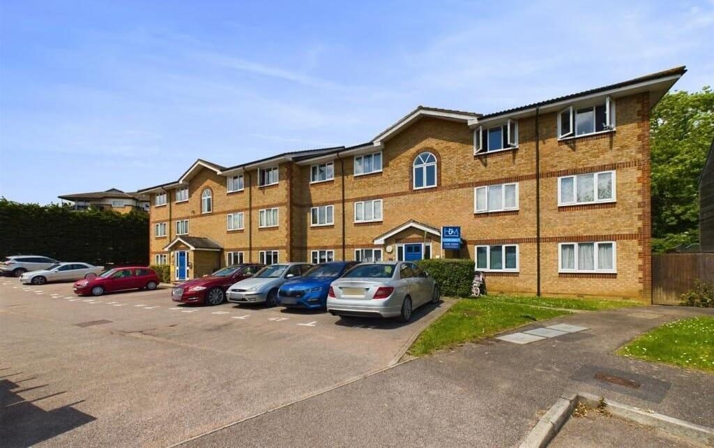 Property main image