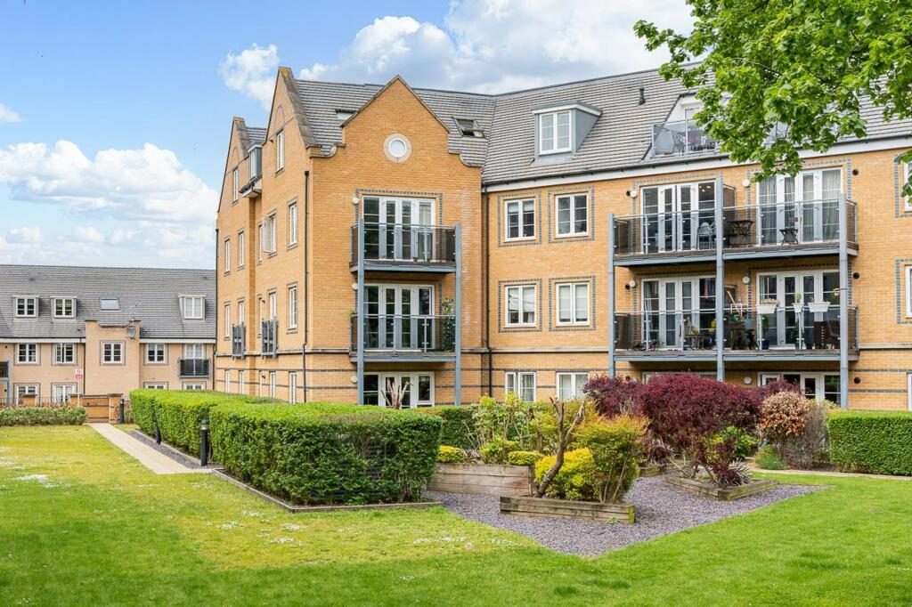 Property main image