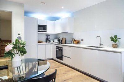 Property on Prodigal Square, E8 1FW