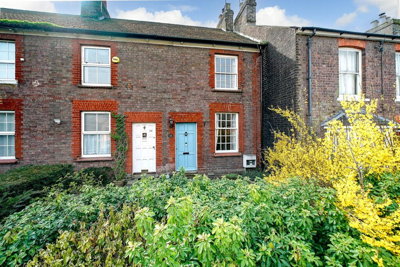 Property on High Street, AL3 8JZ