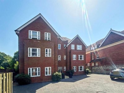 Property on BN20 7FB
