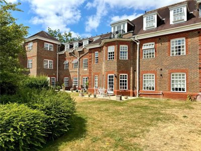 Property on Benningfield Gardens, HP4 2GX