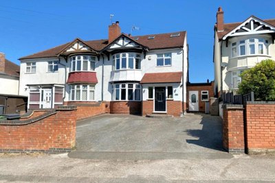 Property on Stourbridge Road, DY10 2QB