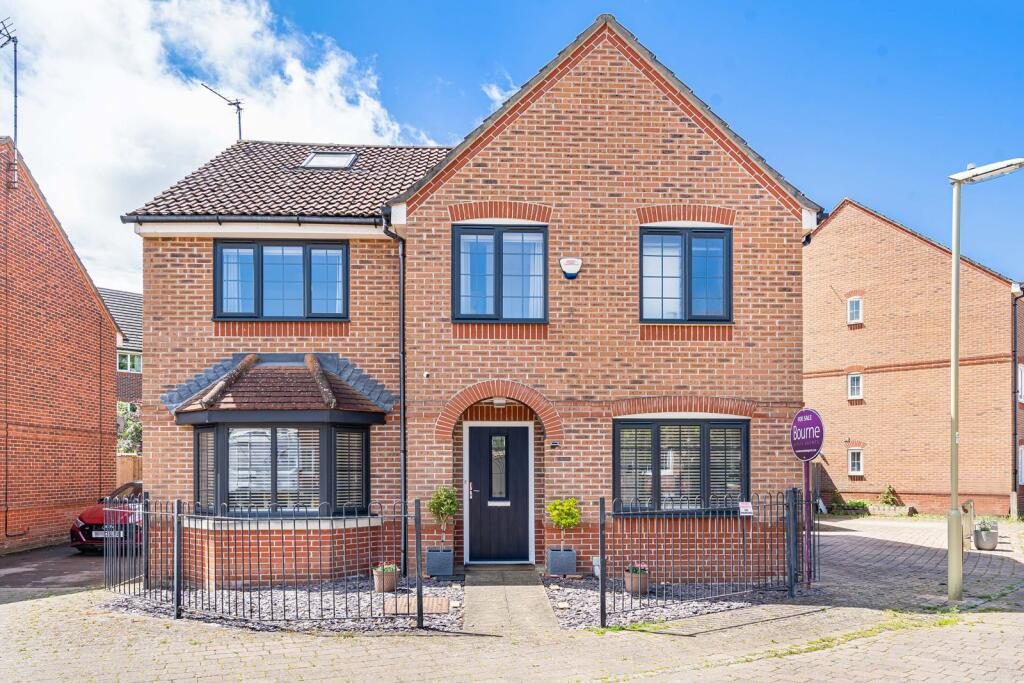 Property main image