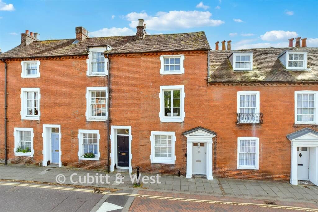Terraced House