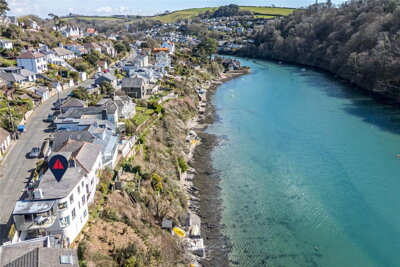 Property on Yealm Road, PL8 1BN