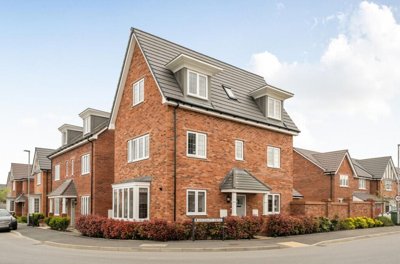 Property on Magdalen Drive, WR11 2BE