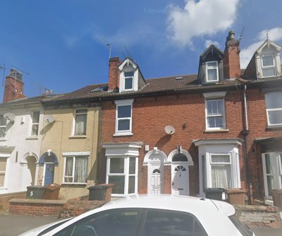 Property on Foss Bank, LN1 1TD