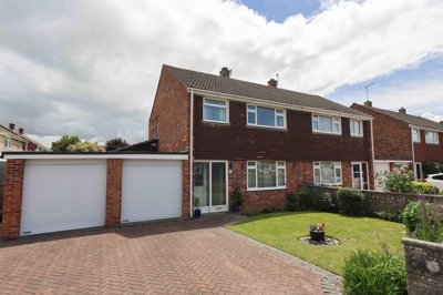 Property on Yeo Moor, BS21 6UF