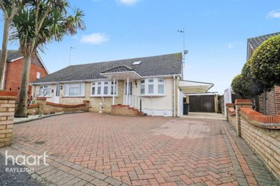 Property on Chesterfield Crescent, SS9 5PD