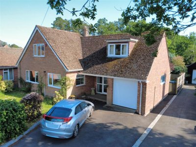 Property on Essex Street, RG14 6RA