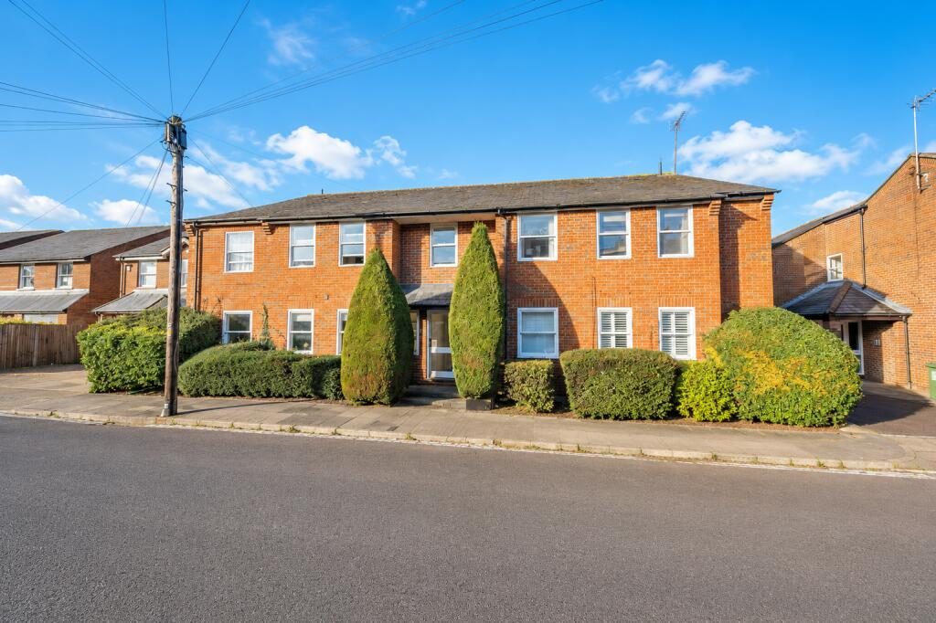 Property main image
