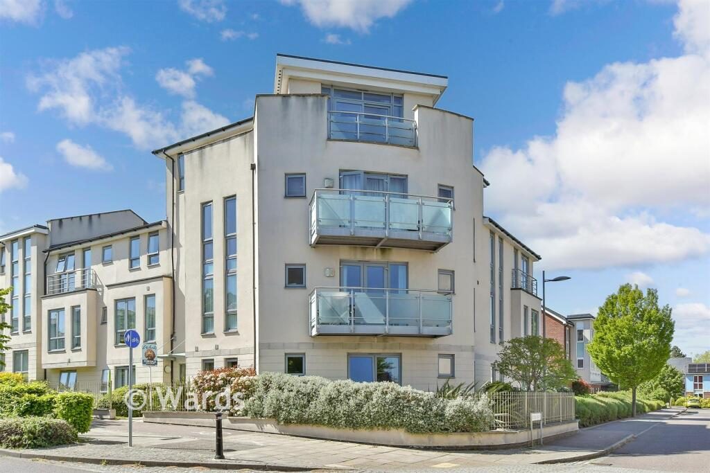 Property main image