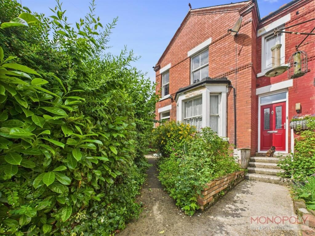 Terraced House