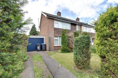 Property on Oak Grove, DL6 1LG