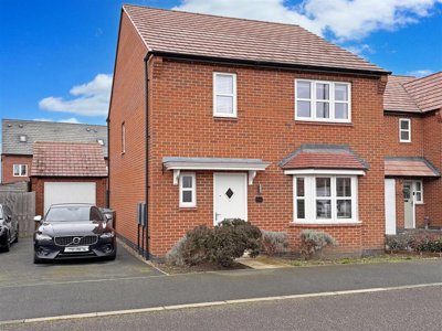 Property on Charters Drive, NG24 3XD