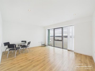Property on Princes Parade, L3 1BF