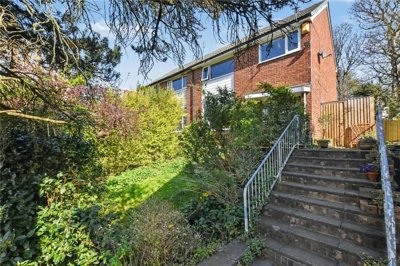 Property on Queenswood Gardens, LS6 3ED