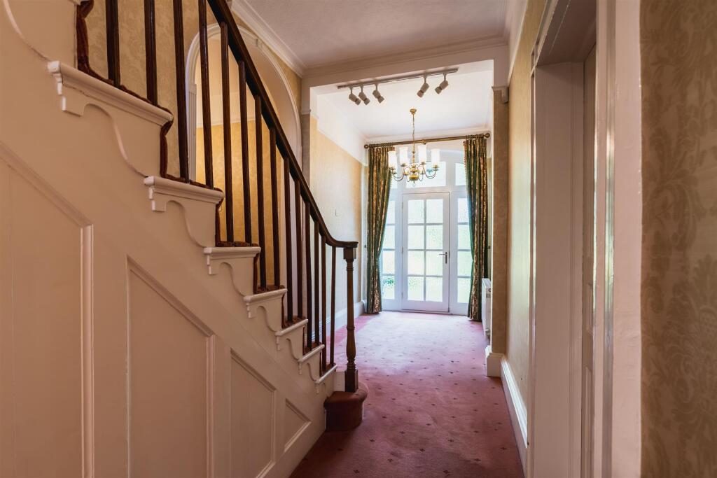 Thumbnail 9