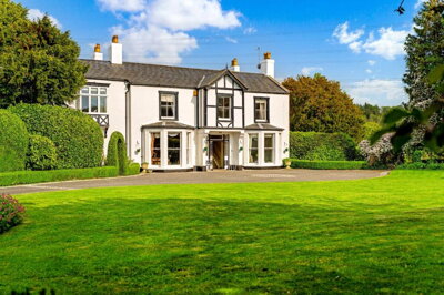 Property on Lower Denbigh Road, LL17 0EN