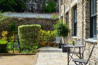 Property on Warfleet Creek Road, TQ6 9GH