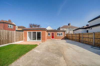 Property on Burnt Oak Lane, DA15 9DG