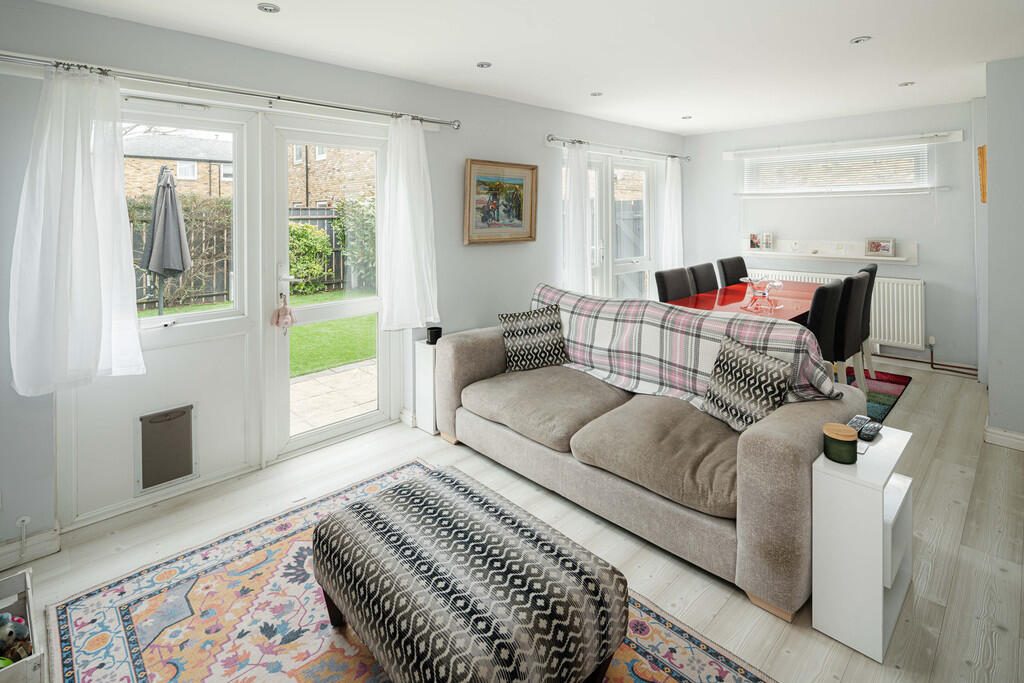 Terraced House