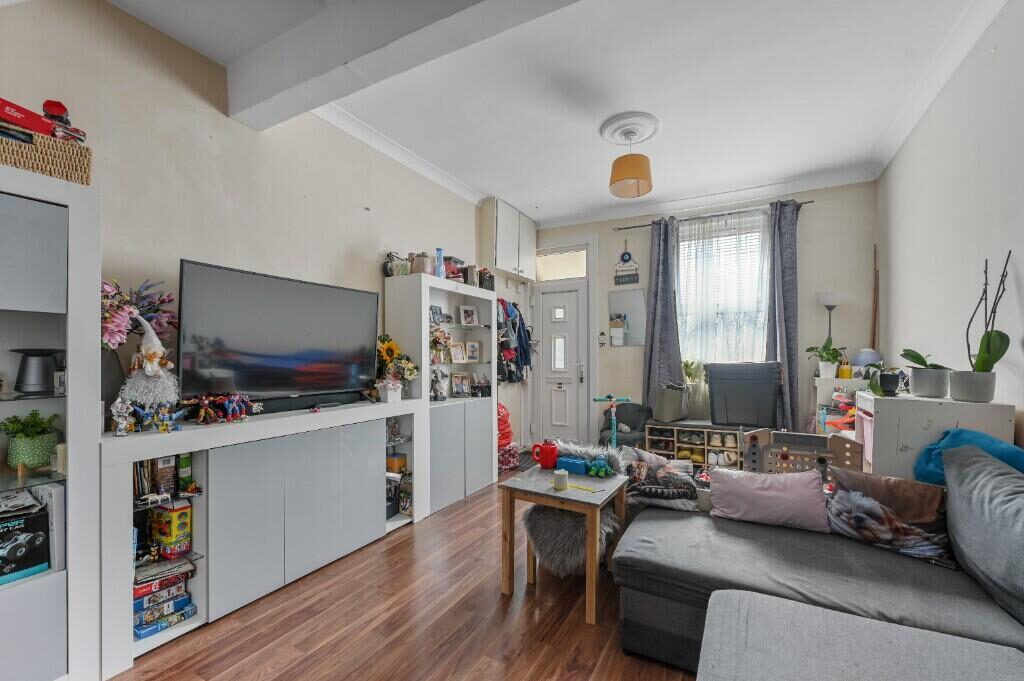 Terraced House