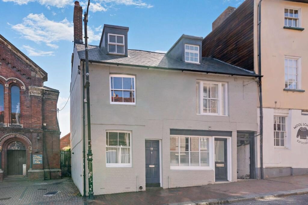 Terraced House
