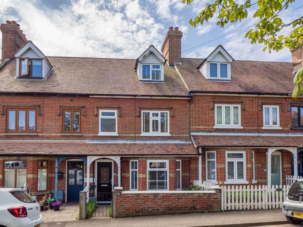 Terraced House