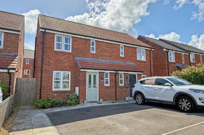 Property on SP2 9FY