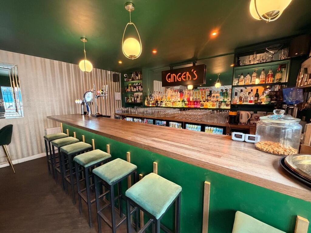 Bar / Nightclub