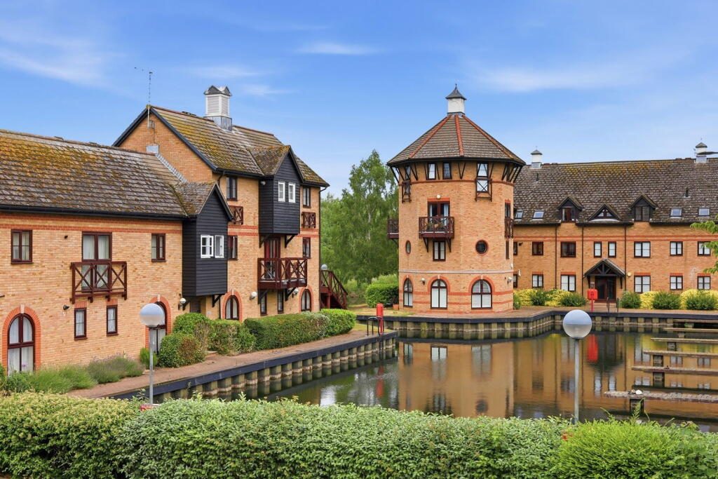 Property main image