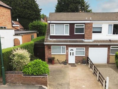 Property on Jarvis Avenue, NG3 7BH