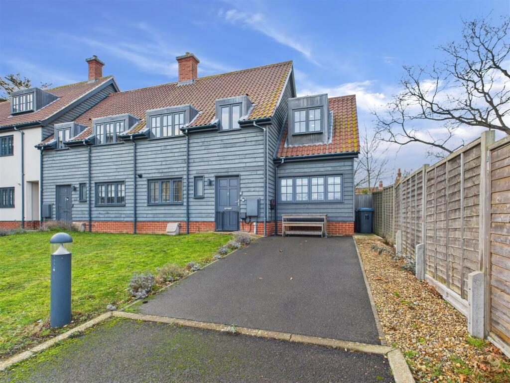 Terraced House
