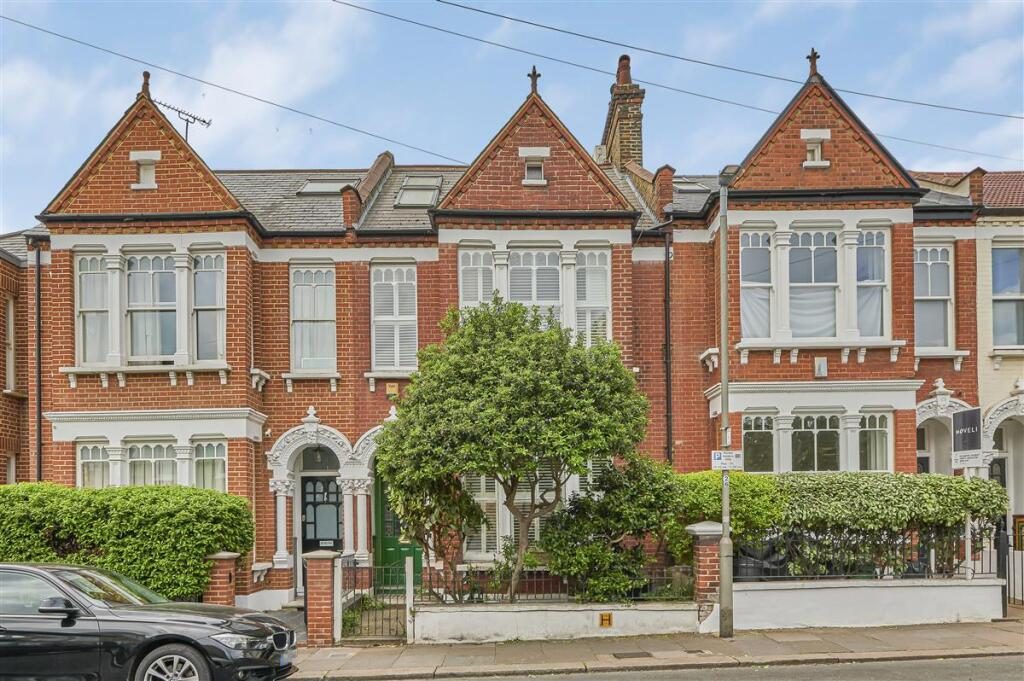 Terraced House