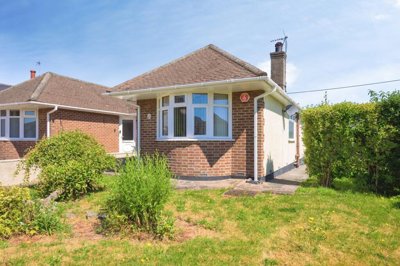Property on PL5 2NR