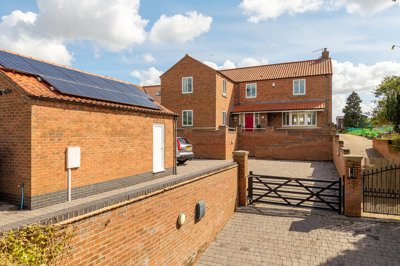 Property on Thorpe Street, DN22 0RD