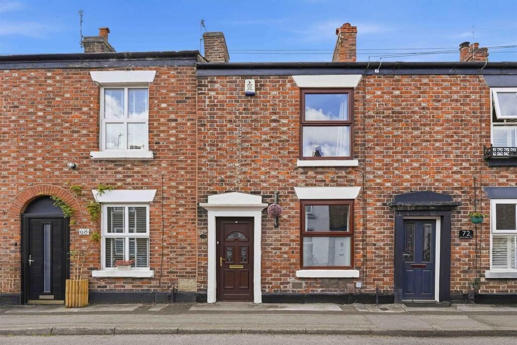 Terraced House