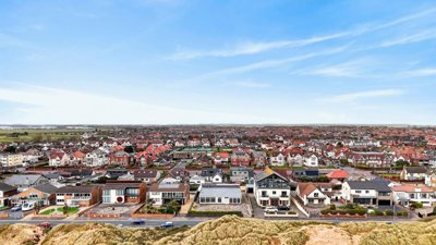 Property on North Promenade, FY8 2QP